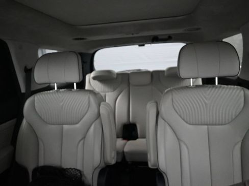 Used 2025 Hyundai Palisade Calligraphy AWD/4WD image 17