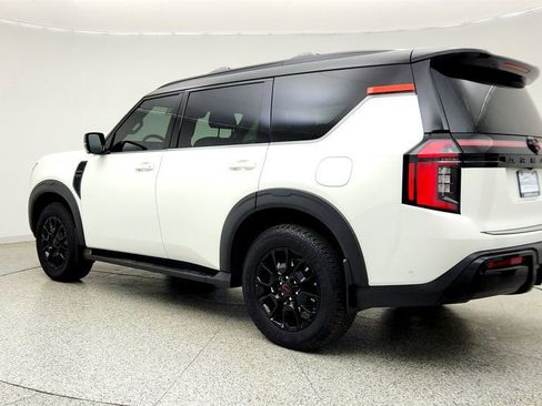 Used 2025 Nissan Armada PRO-4X w/ Pro-4X Premium Package AWD/4WD image 7