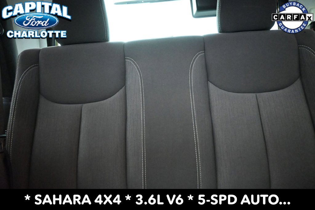 Used 2017 Jeep Wrangler Sahara w/ Connectivity Group AWD/4WD image 10
