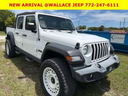 Used 2020 Jeep Gladiator Sport w/ Quick Order Package 24S AWD/4WD image 3