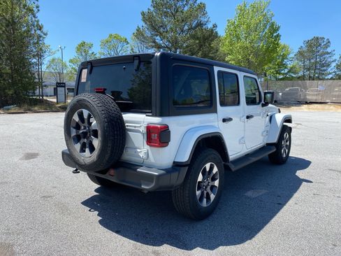 Used 2022 Jeep Wrangler Unlimited Sahara w/ Dual Top Group image 6