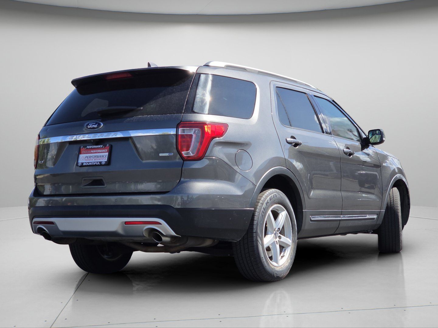 Used 2016 Ford Explorer XLT AWD/4WD image 20