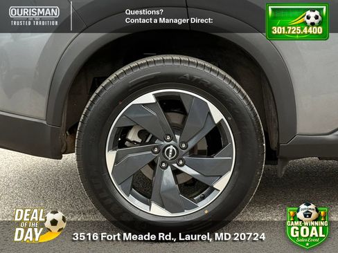 Used 2024 Nissan Rogue SV AWD/4WD image 7