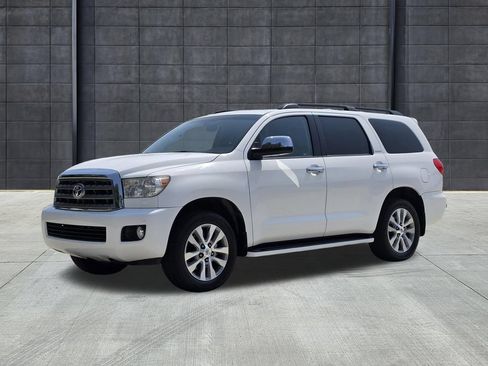 Used 2016 Toyota Sequoia Limited w/ Safety & Convenience Package RWD image 1