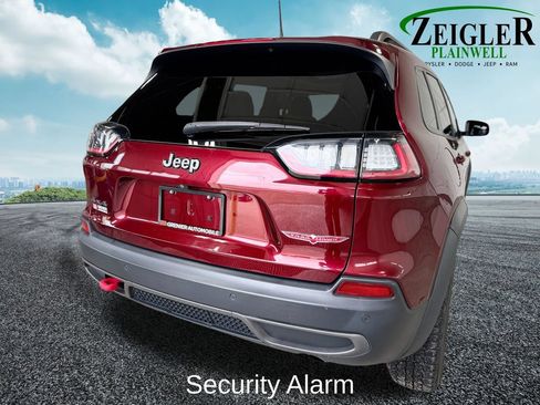 Used 2019 Jeep Cherokee Trailhawk w/ Comfort & Convenience Group AWD/4WD image 5
