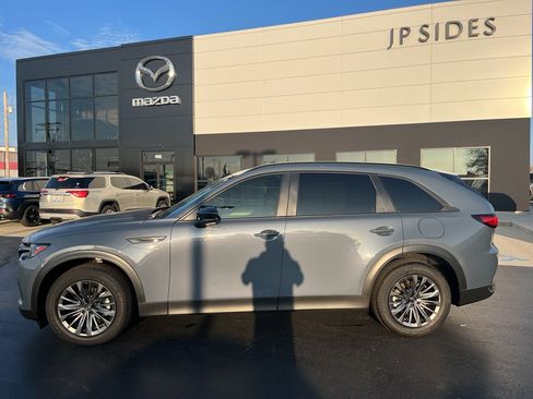 Certified 2025 MAZDA CX-70 3.3 Turbo w/ Preferred Package image 2