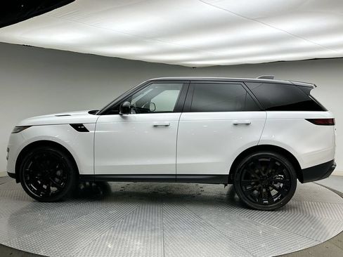 New 2026 Land Rover Range Rover Sport SE AWD/4WD image 2