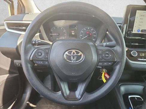 Used 2024 Toyota Corolla LE FWD image 12
