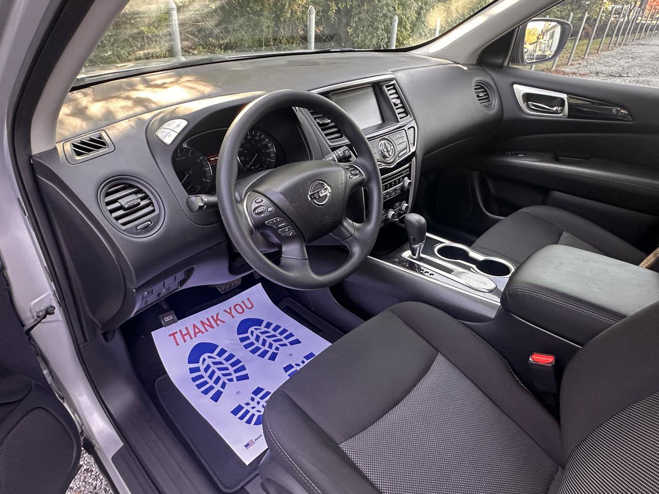 Used 2019 Nissan Pathfinder S FWD image 29