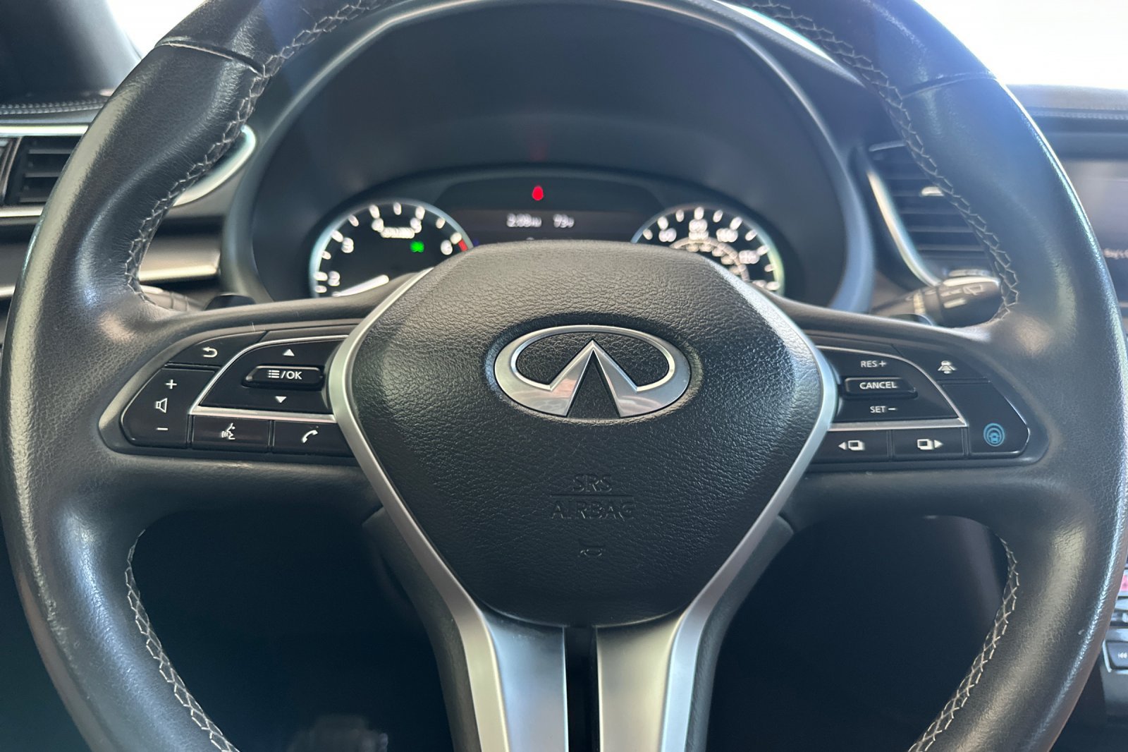 Certified 2023 INFINITI QX55 Luxe w/ Cargo Package AWD/4WD image 34