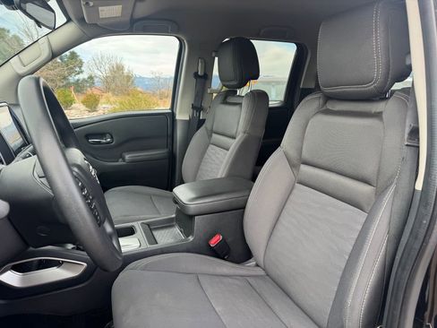 Used 2023 Nissan Frontier SV AWD/4WD image 7
