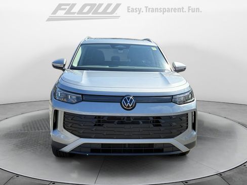 New 2026 Volkswagen Tiguan SE AWD/4WD image 2