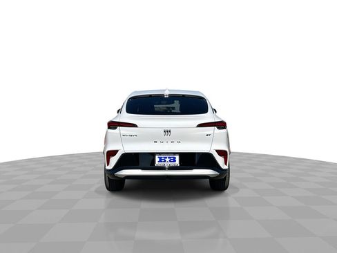 Used 2024 Buick Envista Sport Touring w/ Convenience II Package FWD image 7