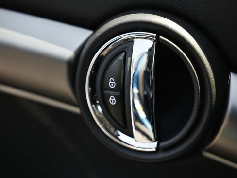 Used 2024 MINI Cooper S FWD image 14