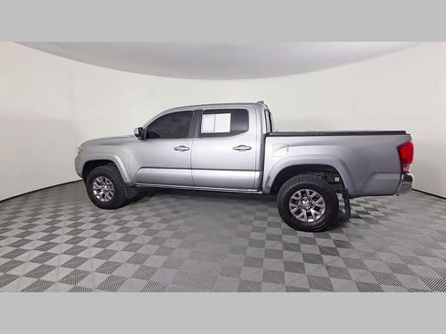Used 2017 Toyota Tacoma TRD Sport RWD image 46