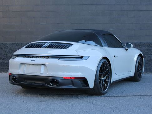 Certified 2022 Porsche 911 Targa 4S image 10