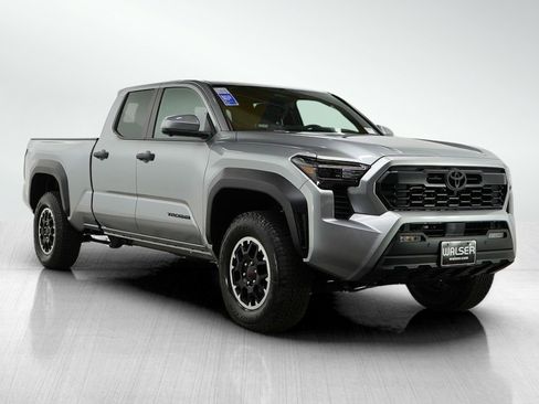 Used 2025 Toyota Tacoma TRD Off-Road image 7