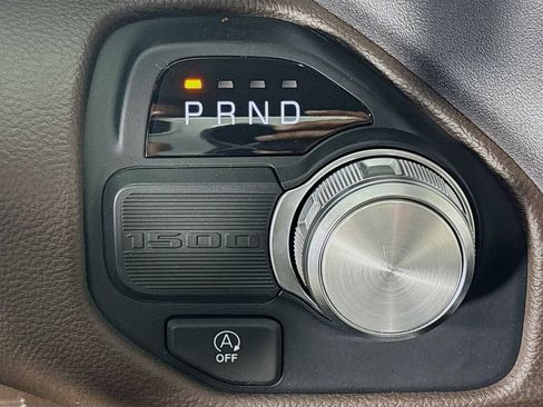 Used 2025 RAM 1500 Laramie RWD image 18