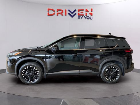 New 2026 Nissan Rogue SV image 2