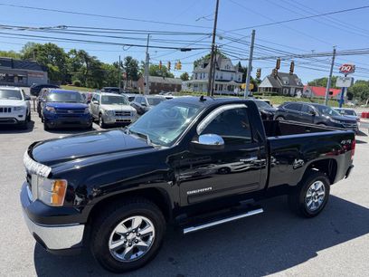 Used 2011 GMC Sierra 1500 SLE w/ Chrome Essentials Package