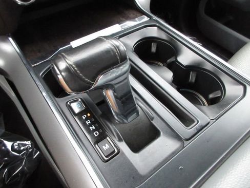 Used 2021 Ford F150 Lariat w/ Max Trailer Tow Package image 20