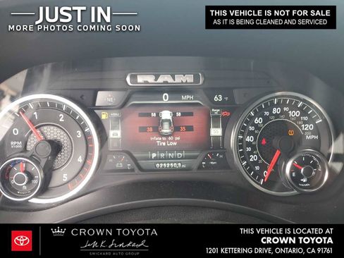 Used 2024 RAM 2500 Laramie AWD/4WD image 4