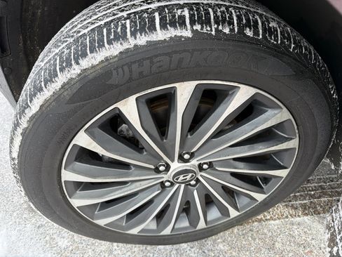 Used 2023 Hyundai Palisade Calligraphy image 13