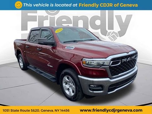 Used 2025 RAM 1500 Big Horn AWD/4WD image 3