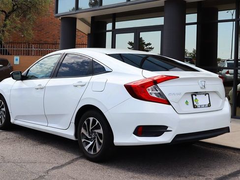 Used 2016 Honda Civic EX image 9