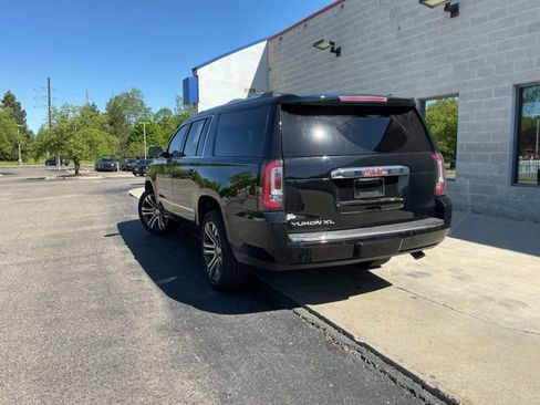 Used 2018 GMC Yukon XL Denali w/ Denali Ultimate Package AWD/4WD image 34
