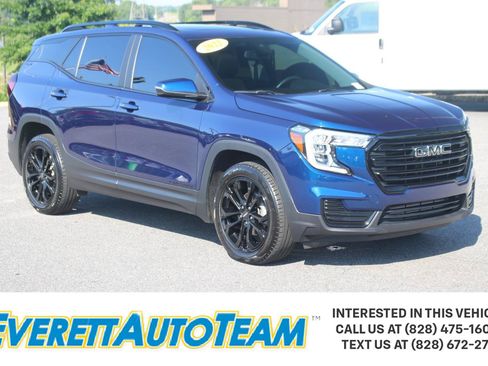 Used 2022 GMC Terrain SLE w/ Driver Convenience Package AWD/4WD image 1