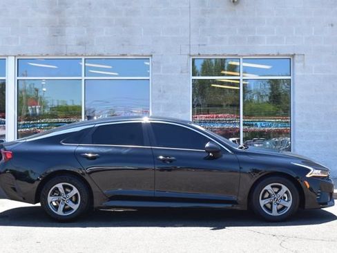 Used 2022 Kia K5 LX FWD image 3