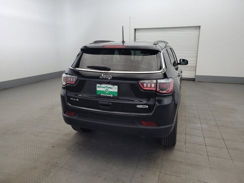 Used 2018 Jeep Compass Latitude w/ Cold Weather Group image 7