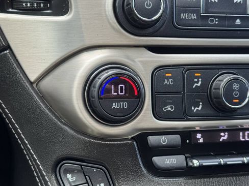 Used 2019 GMC Yukon XL Denali w/ Denali Ultimate Package AWD/4WD image 33