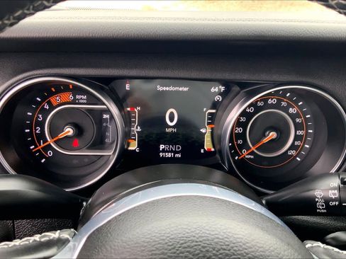 Used 2021 Jeep Wrangler Unlimited Sahara image 25