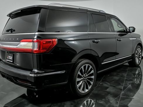 Used 2020 Lincoln Navigator Reserve RWD image 8