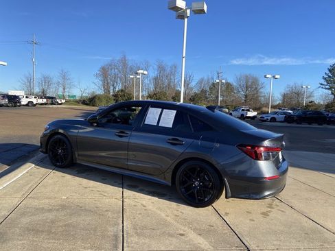 Used 2025 Honda Civic Sport image 7