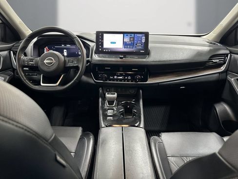 Used 2024 Nissan Rogue Platinum w/ Platinum Premium Package FWD image 18