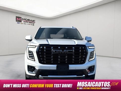 Used 2025 GMC Yukon Denali Ultimate w/ LPO, Floor Liner Package AWD/4WD image 8