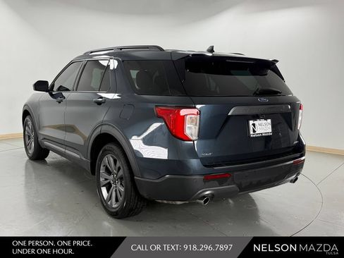 Used 2022 Ford Explorer XLT w/ Equipment Group 202A AWD/4WD image 8
