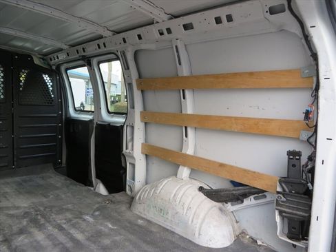 Used 2020 GMC Savana 2500 w/ Driver Convenience Package image 25