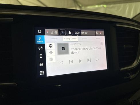 Used 2024 Chrysler Voyager LX FWD image 21