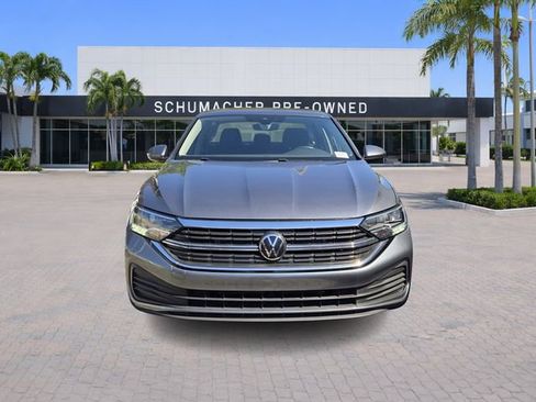 Used 2024 Volkswagen Jetta S image 2