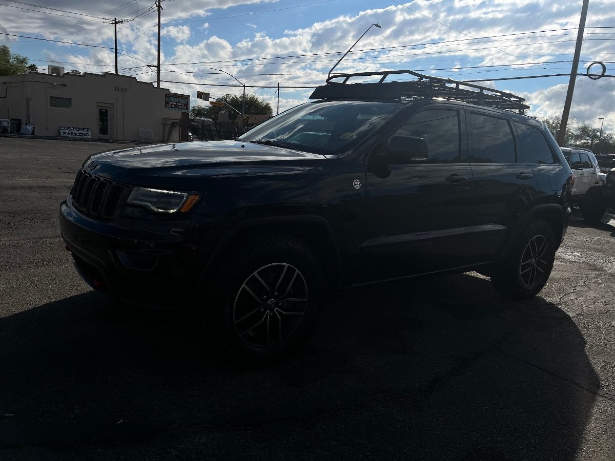 Used 2017 Jeep Grand Cherokee Trailhawk w/ Trailhawk Luxury Group AWD/4WD image 10