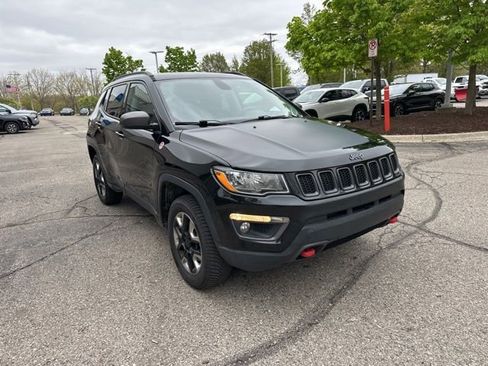 Used 2018 Jeep Compass Trailhawk w/ Leather Interior Group AWD/4WD image 7