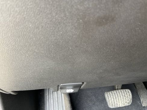 Used 2021 Chevrolet Equinox LT FWD image 46