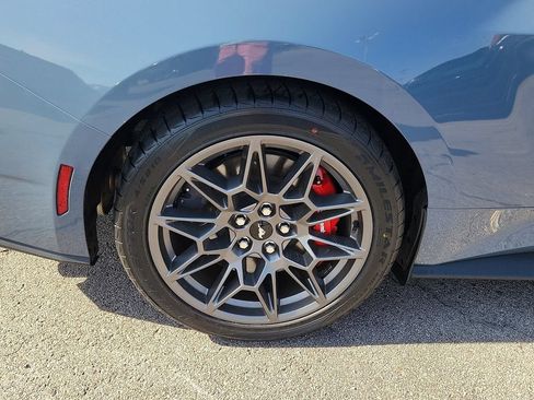 Used 2025 Ford Mustang GT Premium w/ GT Performance Package RWD image 7