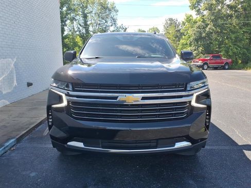Used 2024 Chevrolet Tahoe LT w/ Luxury Package RWD image 2