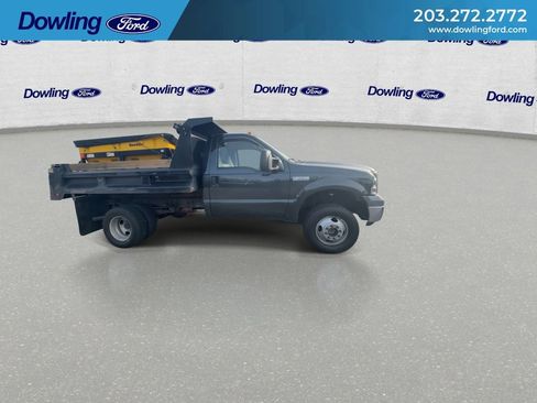 Used 2005 Ford F350 4x4 Regular Cab DRW Super Duty image 4