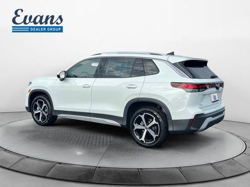 New 2025 Volkswagen Tiguan SE AWD/4WD image 4